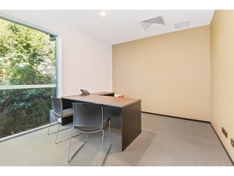 2-4 New Street, Nerang QLD 4211