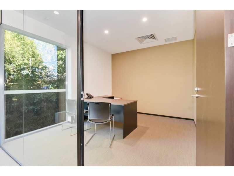 2-4 New Street, Nerang QLD 4211