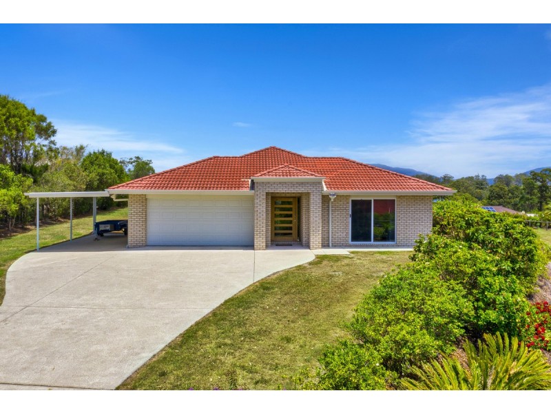 19 Tuxedo Junction Drive, Maudsland QLD 4210