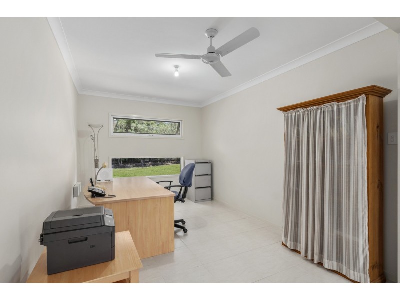 19 Tuxedo Junction Drive, Maudsland QLD 4210