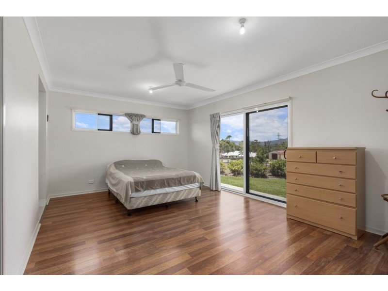 19 Tuxedo Junction Drive, Maudsland QLD 4210