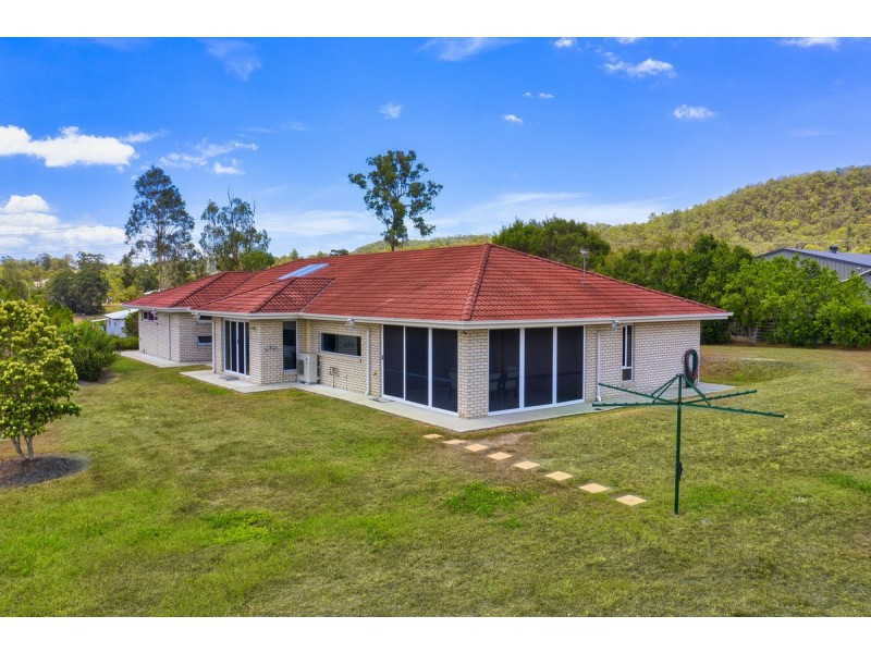 19 Tuxedo Junction Drive, Maudsland QLD 4210