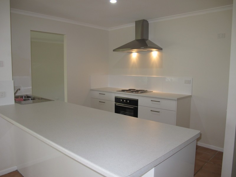 5 Issell Place, Highland Park QLD 4211