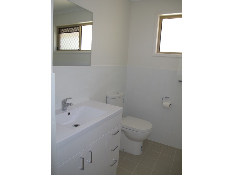 5 Issell Place, Highland Park QLD 4211