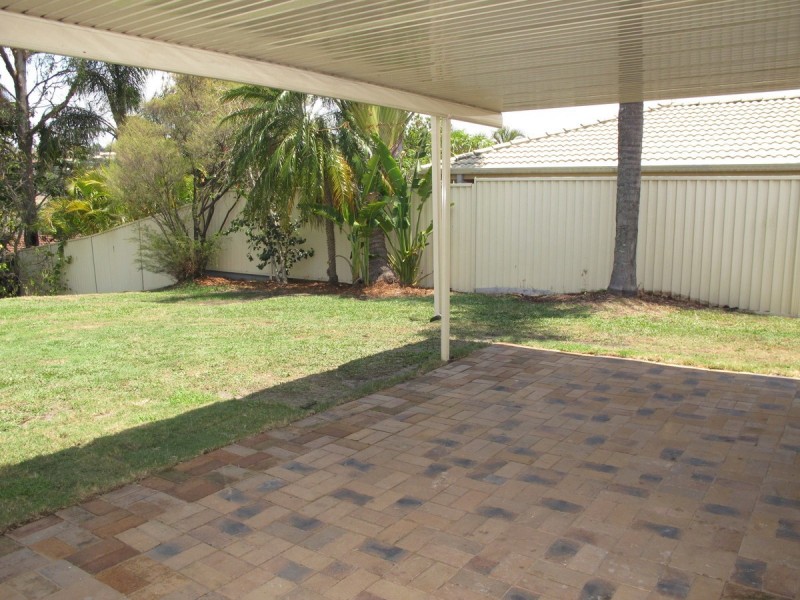 5 Issell Place, Highland Park QLD 4211