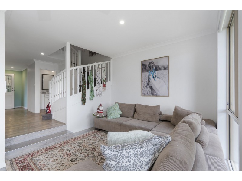 77/152 Palm Meadows Drive, Carrara QLD 4211