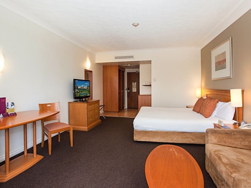 107/64 Palm Meadows Drive, Carrara QLD 4211