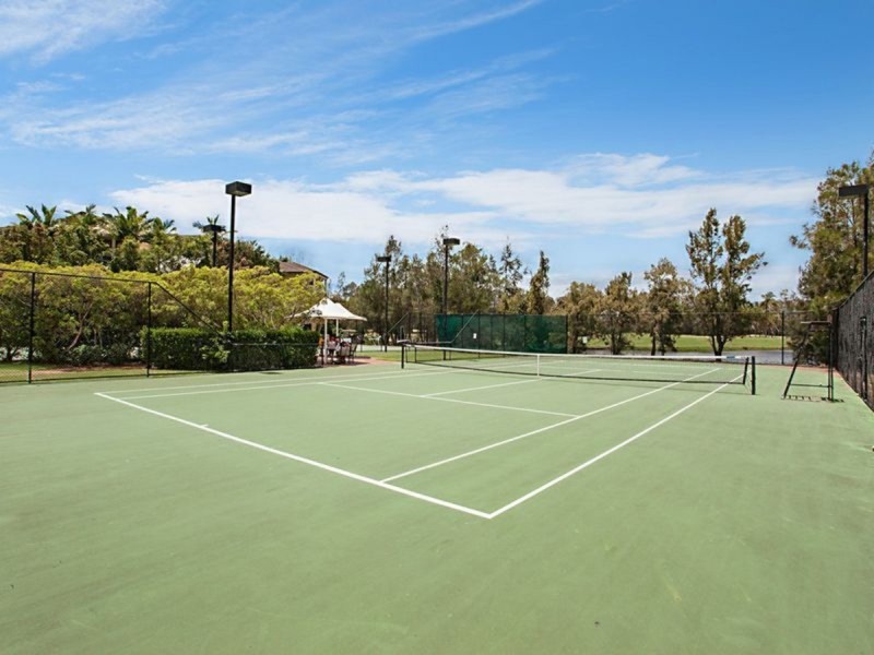 107/64 Palm Meadows Drive, Carrara QLD 4211