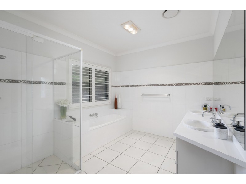 46 Pasture Place, Mount Nathan QLD 4211
