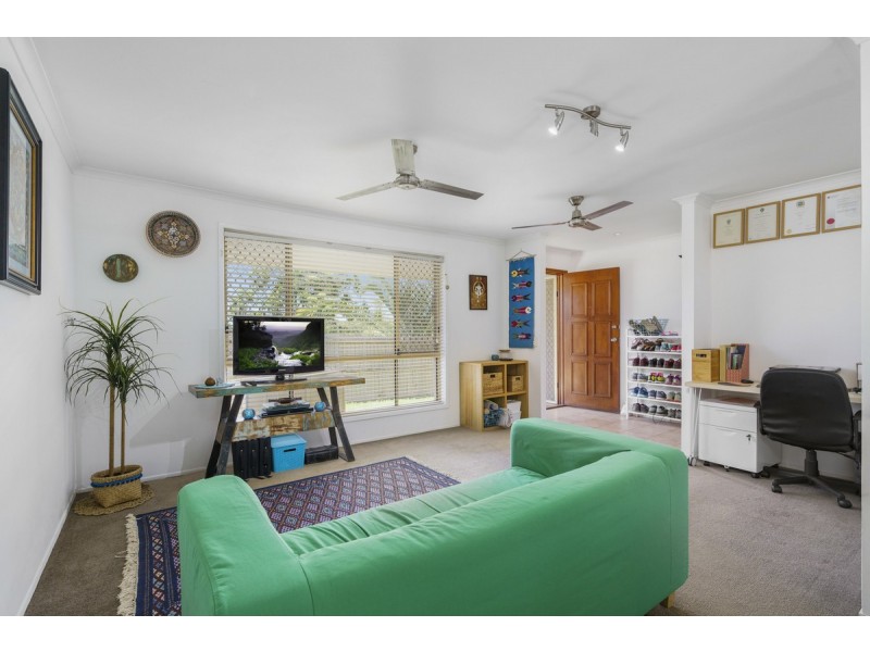 2 Marimar Place, Highland Park QLD 4211