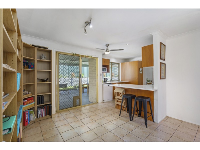 2 Marimar Place, Highland Park QLD 4211