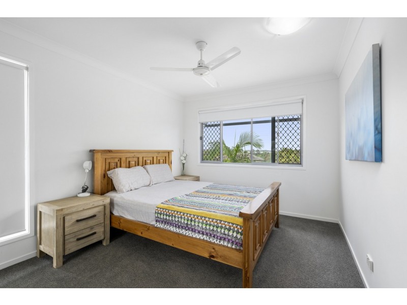 2/3 Hancox Place, Robina QLD 4226