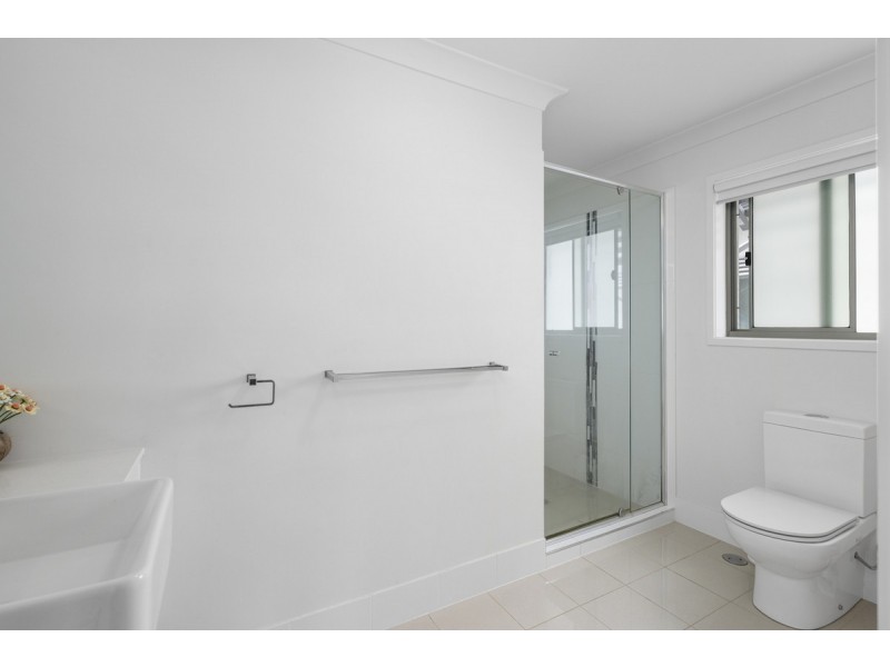 2/3 Hancox Place, Robina QLD 4226