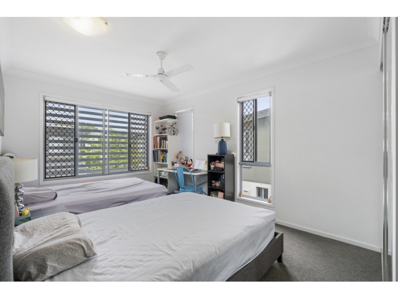 2/3 Hancox Place, Robina QLD 4226