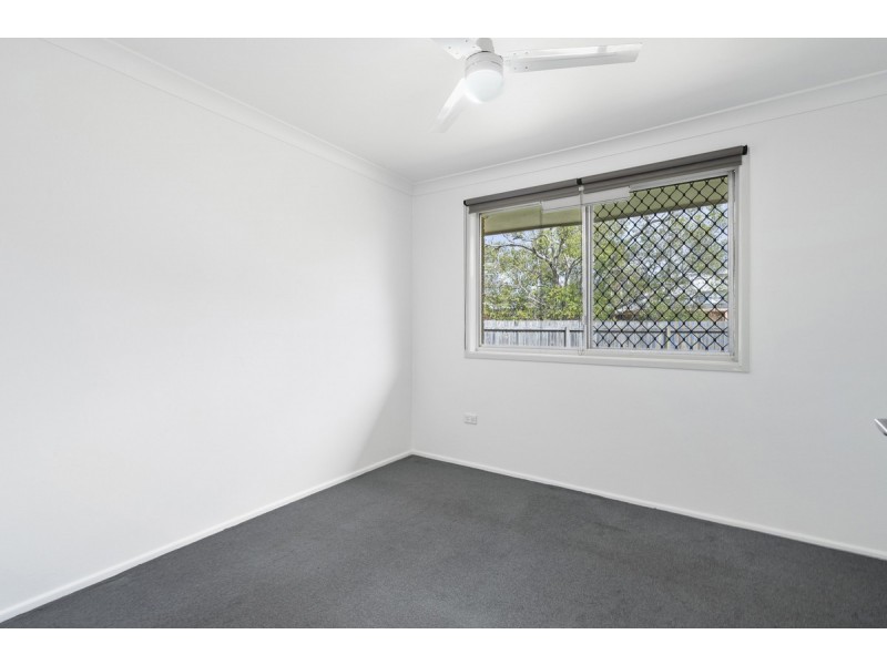 32 T E Peters Drive, Broadbeach Waters QLD 4218