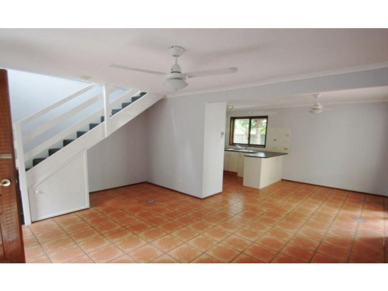 3/6 Parkridge Drive, Molendinar QLD 4214