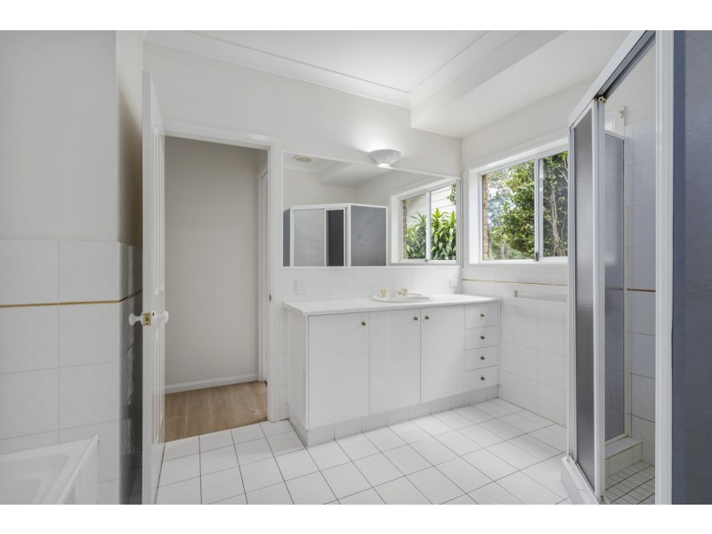 24 Mottee Court, Advancetown QLD 4211