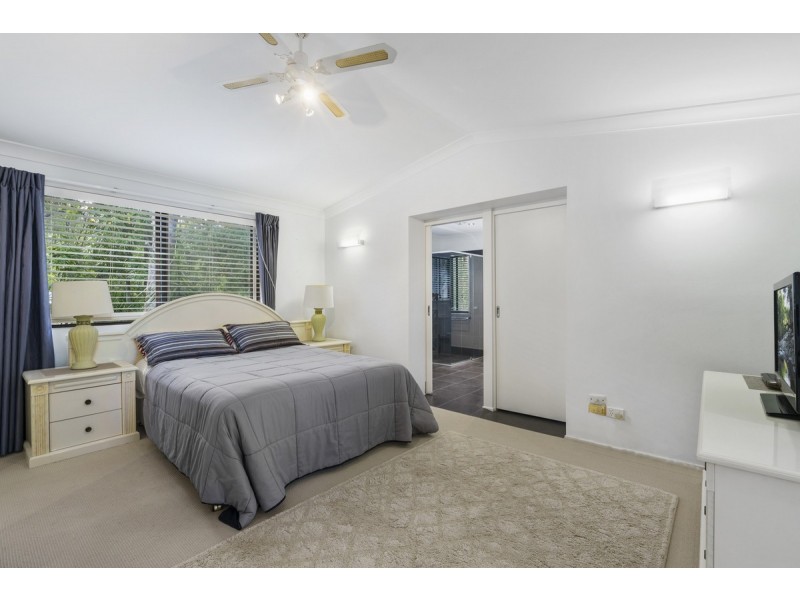 230 Crane Crescent, Nerang QLD 4211