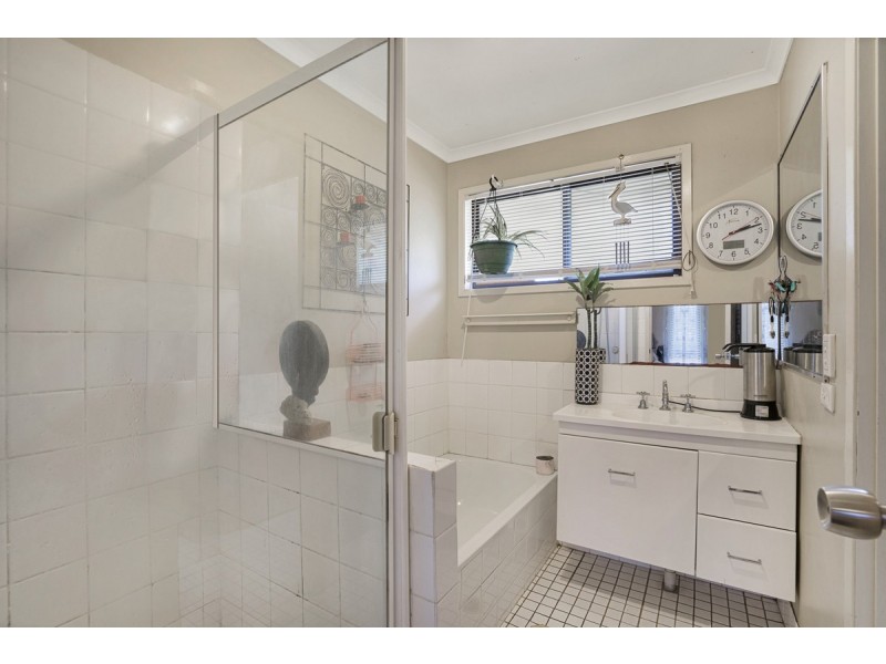 25 Convery Crescent, Highland Park QLD 4211