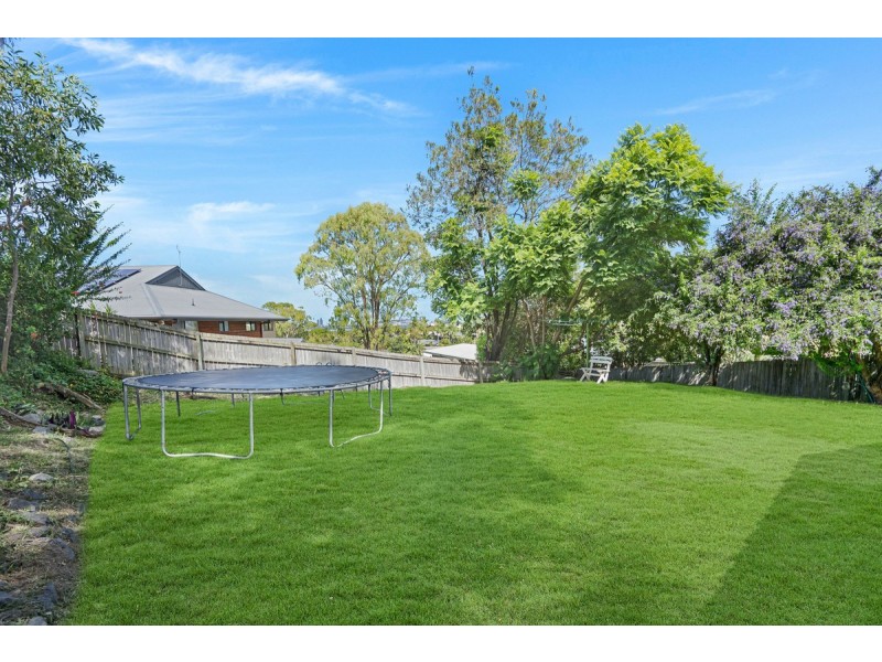 25 Convery Crescent, Highland Park QLD 4211
