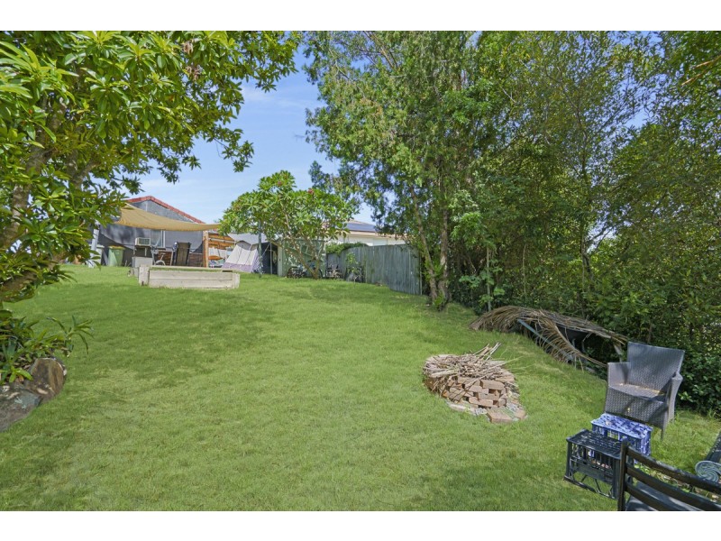 25 Convery Crescent, Highland Park QLD 4211