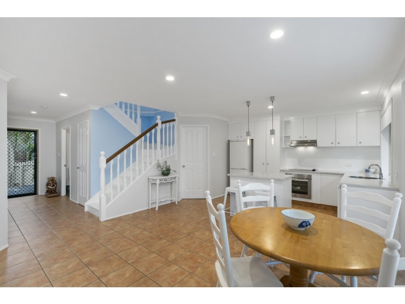 8/53-55 Paddington Drive, Carrara QLD 4211