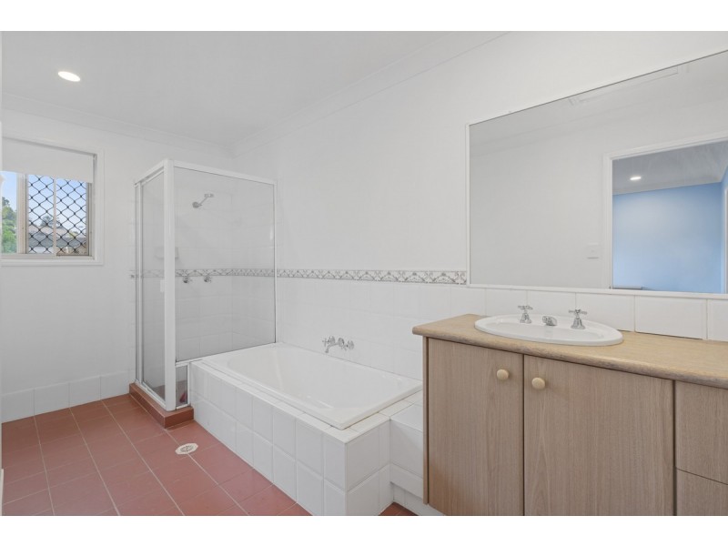 8/53-55 Paddington Drive, Carrara QLD 4211