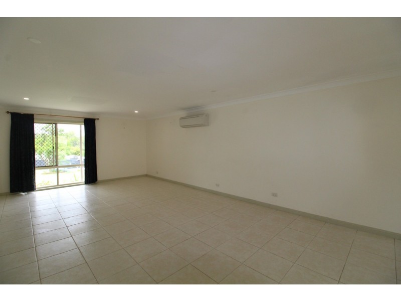 18 Guthrie Parade, Carrara QLD 4211
