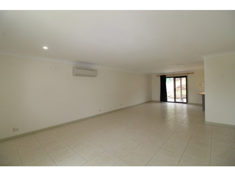 18 Guthrie Parade, Carrara QLD 4211