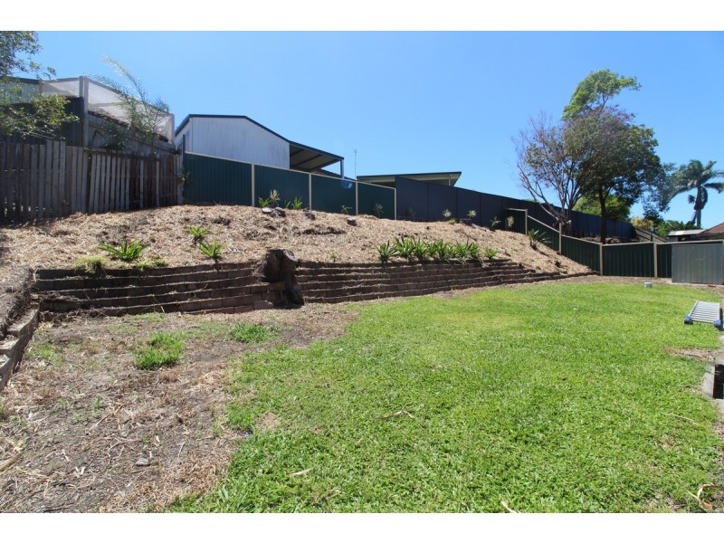 18 Guthrie Parade, Carrara QLD 4211
