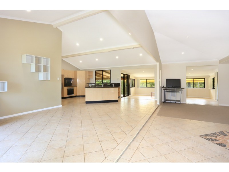 10 Narrabri Court, Gaven QLD 4211