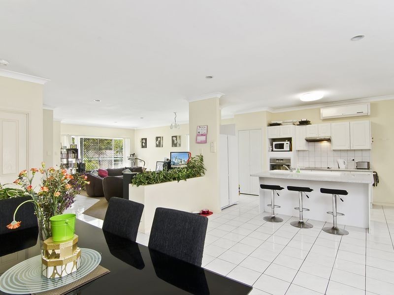 9 Inverness Way, Parkwood QLD 4214