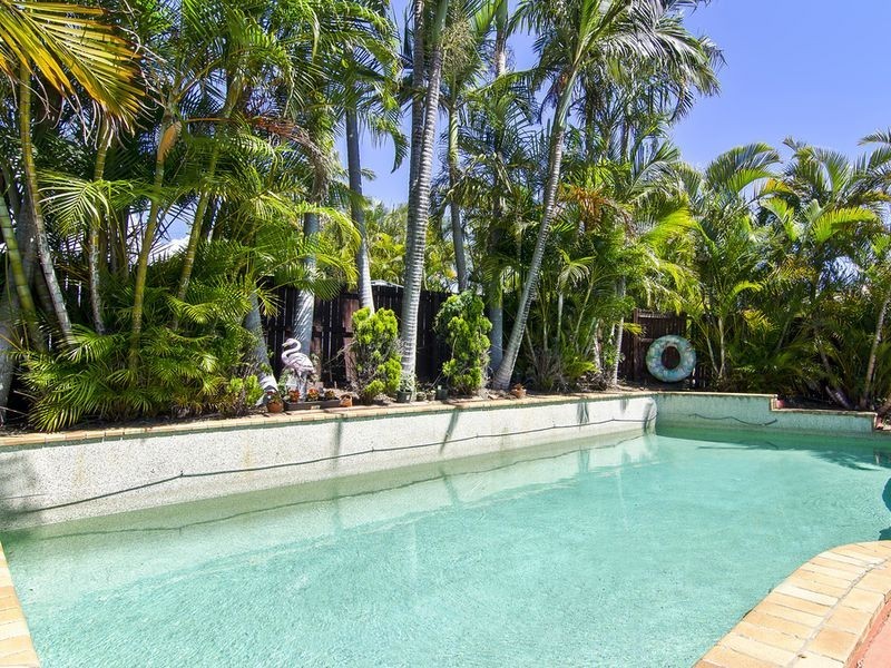 9 Inverness Way, Parkwood QLD 4214
