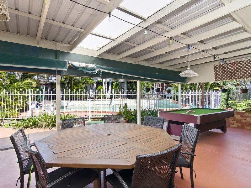 9 Inverness Way, Parkwood QLD 4214