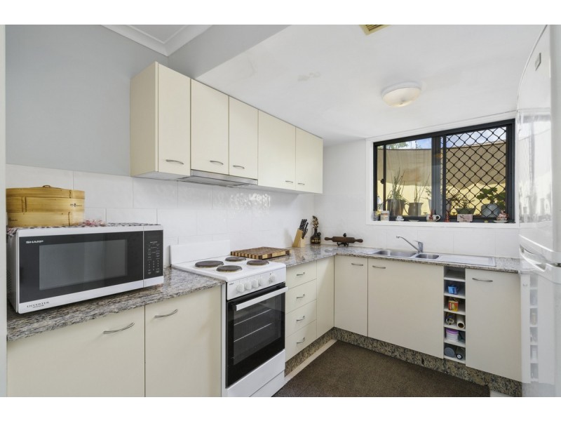 2/1 Martin Street, Nerang QLD 4211