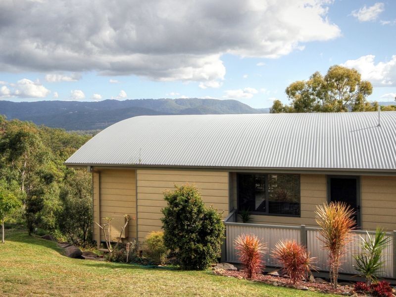 54 Tara Vista Boulevard, Highland Park QLD 4211