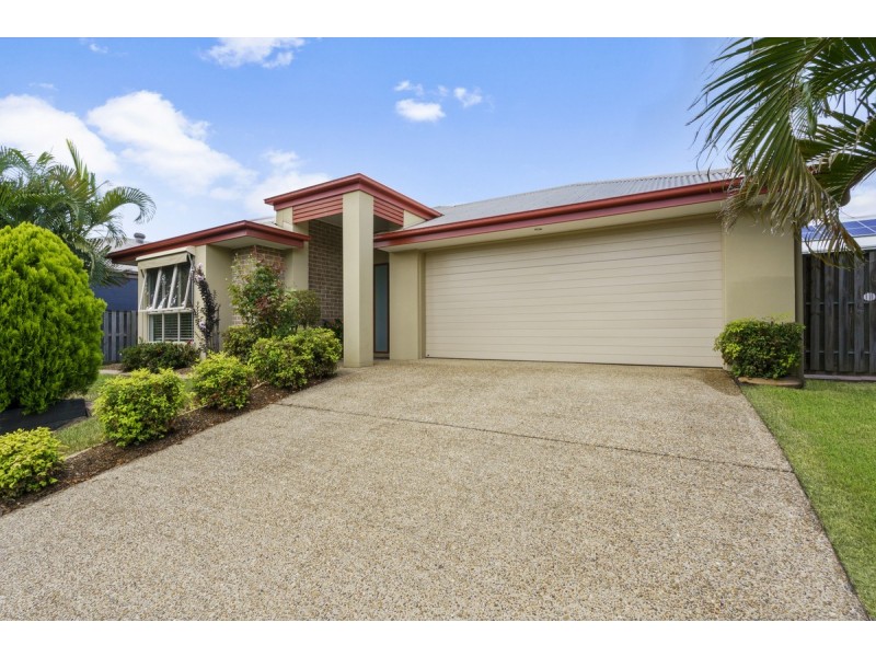 235 Riverstone Crossing, Maudsland QLD 4210