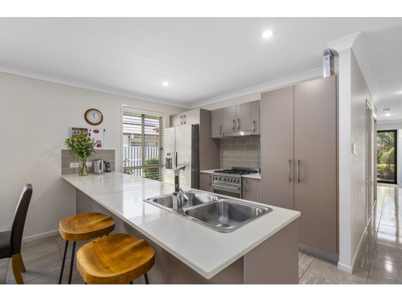 235 Riverstone Crossing, Maudsland QLD 4210