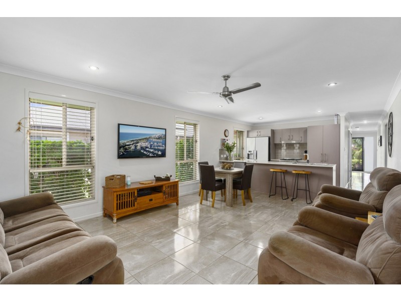 235 Riverstone Crossing, Maudsland QLD 4210