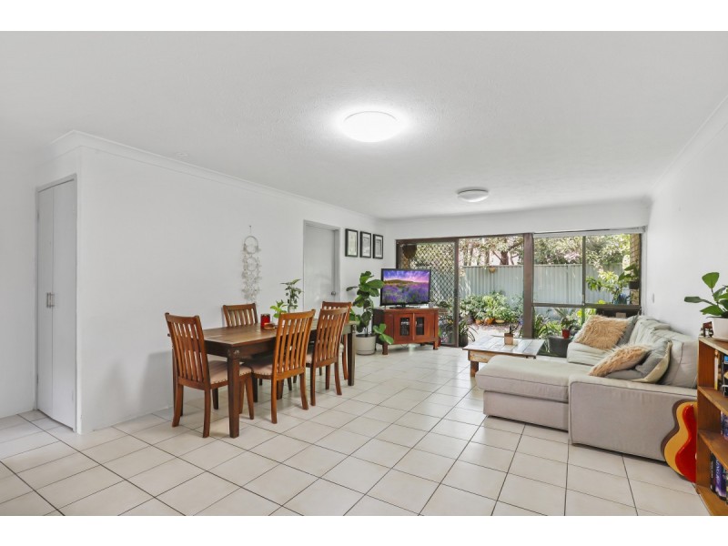 18/86 Lawrence Drive, Nerang QLD 4211