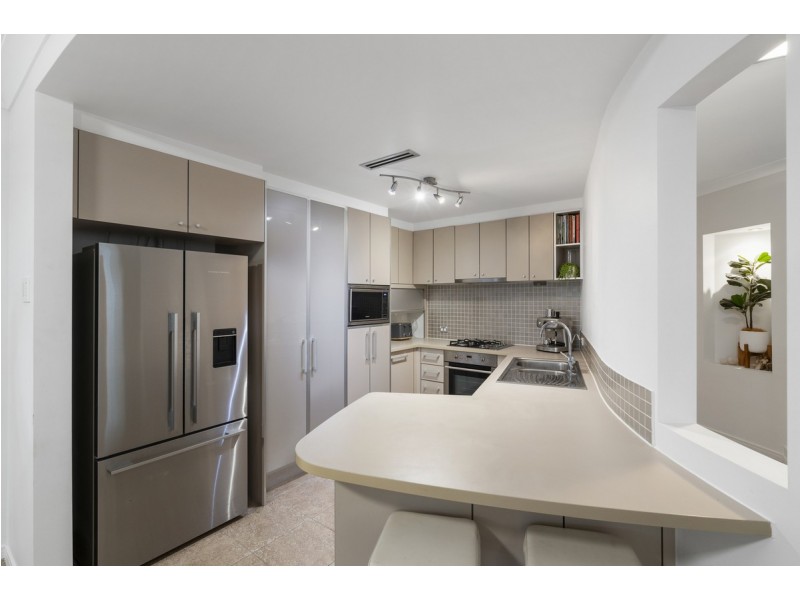 3308 Central Place, Carrara QLD 4211
