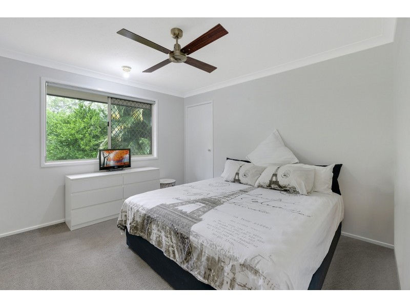 4 Marla Way, Carrara QLD 4211
