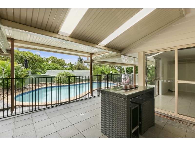 4 Marla Way, Carrara QLD 4211