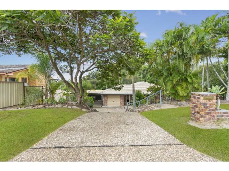 4 Marla Way, Carrara QLD 4211