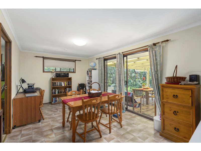 6 Eamonn Court, Highland Park QLD 4211
