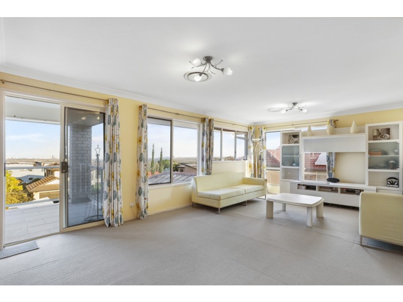 6 Mercure Place, Highland Park QLD 4211