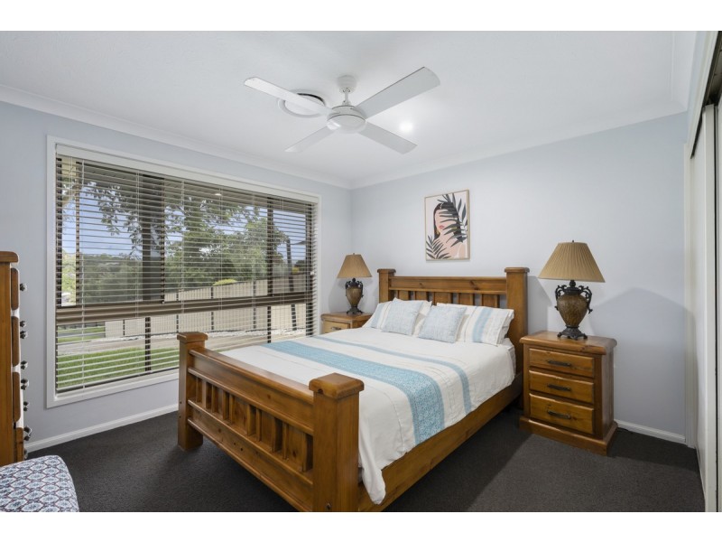 8 Aberdeen Court, Highland Park QLD 4211