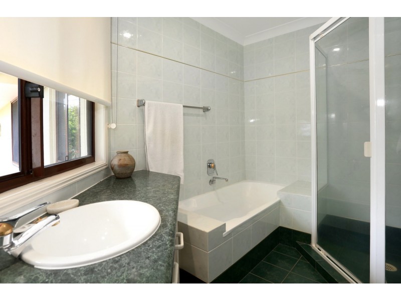 50 Macrozamia Drive, Clagiraba QLD 4211