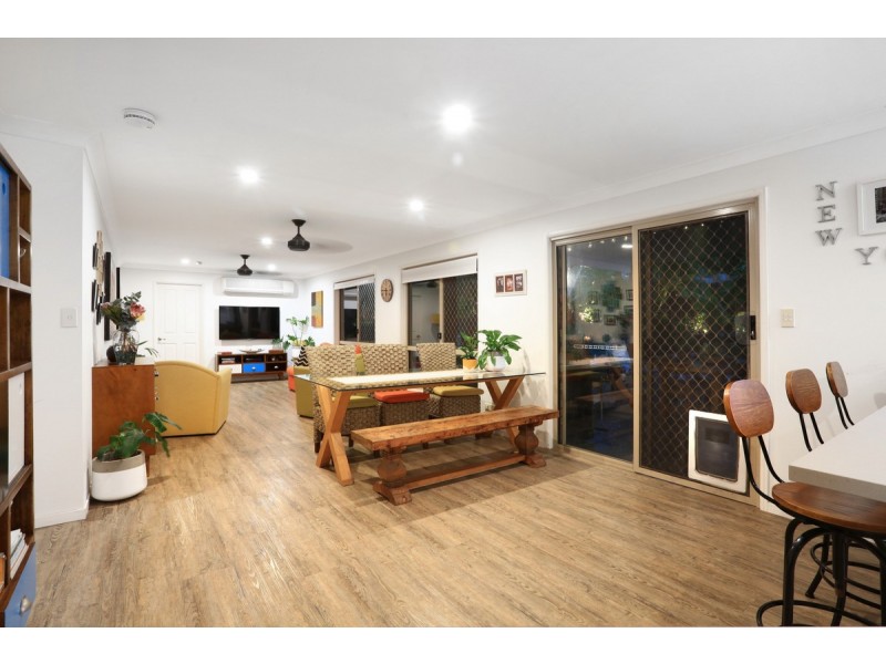5 Yarandin Court, Worongary QLD 4213