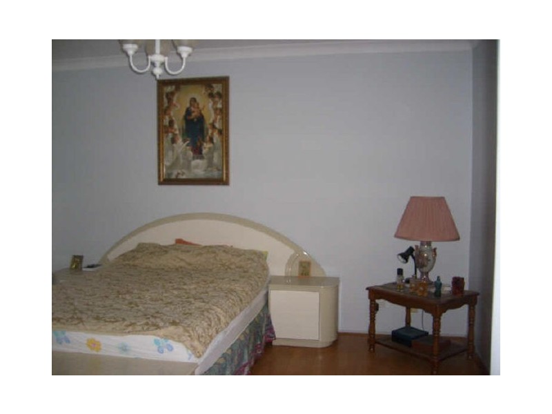 24 Renfrew Drive, Highland Park QLD 4211